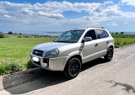 Hyundai Tucson 2.0 GLS 2WD GLS dringender Verkauf