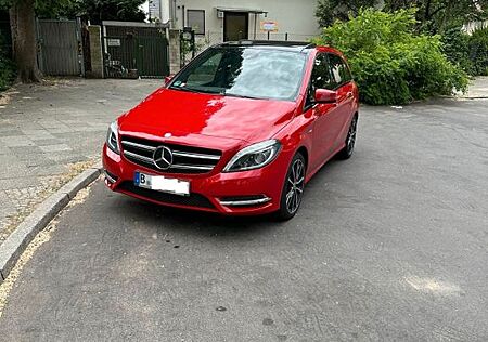 Mercedes-Benz B 200 BlueEFFICIENCY Edition 1 COMMAND-Online