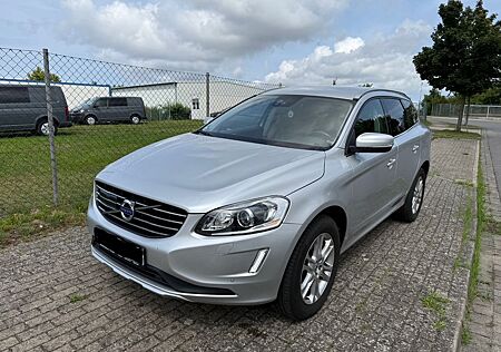 Volvo XC 60 SUMMUM 2WD/LEDER/XENON/NAVI/ALU/AHK/