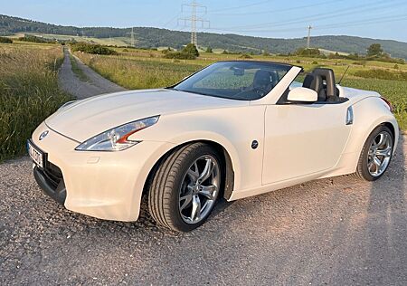 Nissan 370Z ROADSTER 3.7 PACK, GT-Edition, SCHALTER!