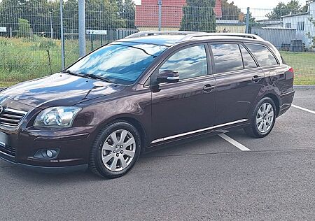 Toyota Avensis Combi 1.8-l-VVT-i -