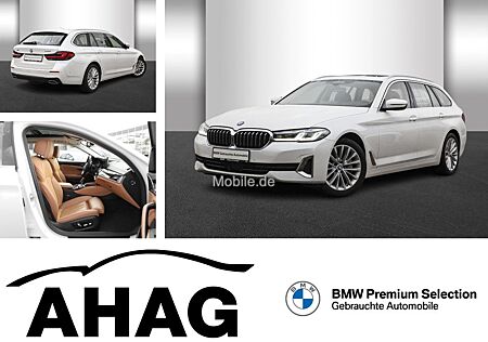 BMW 540i xDrive Tour. Luxury Line HUD 360Â° ACC Pano