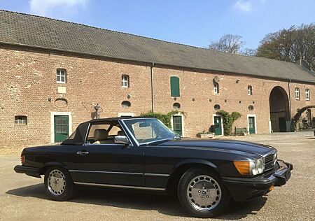 Mercedes-Benz SL 560 560 SL in seltener Farbkomination, 2.Hand