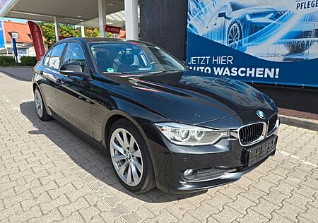 BMW 320 d * AUTOMATIK * BI-XENON * NAVI *