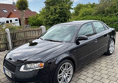 Audi A4 2.0 T FSI quattro -