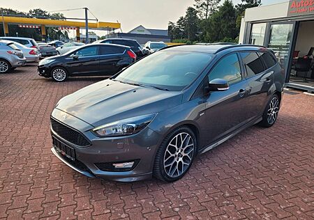 Ford Focus Turnier ST-Line*NAVI*SHZ*PDC*RKF*BI-XENON*