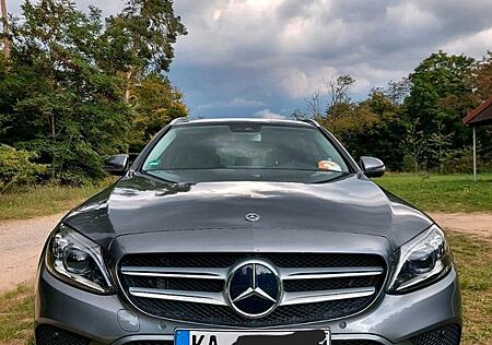 Mercedes-Benz C 180 gebraucht kaufen Mercedes-Benz C 180 Mercedes Benz 180 T Autom Lichtpaket NR gepflegt