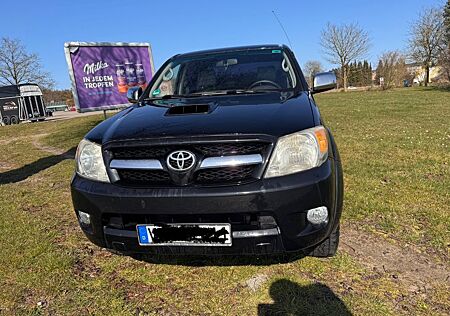 Toyota Hilux Double Cab Executive 4x4