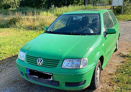 VW Polo Volkswagen Unfallfreier - I TÜV bis 03/26