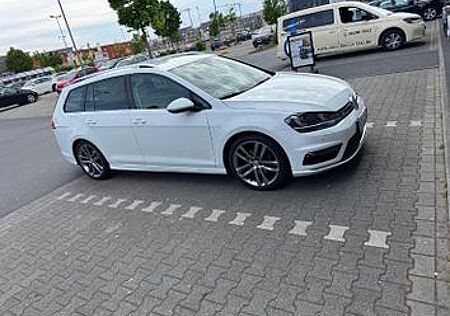 VW Golf Volkswagen 1.4 TSI R-Line