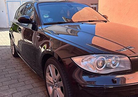 BMW 120d - e87