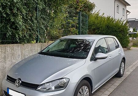 VW Golf Volkswagen VII 1.2 TSI BMT,SHZG,PDC,Temp.,Winterreif.