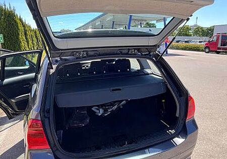 BMW 318i touring -