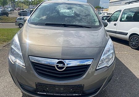 Opel Meriva 1.4 Design Edition 74kW