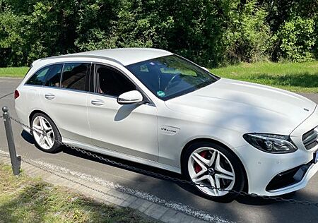 Mercedes-Benz C 63 AMG C 63 S AMG Mercedes-AMG /Performance Paket 600ps