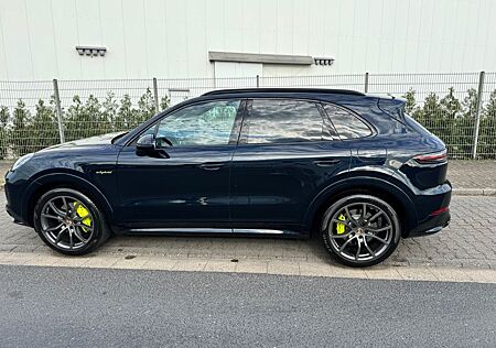 Porsche Cayenne E-Hybrid Platinum Edition