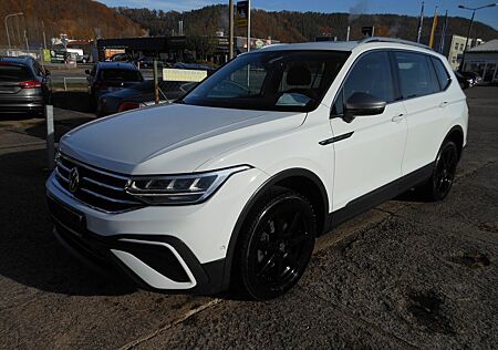 VW Tiguan Allspace Volkswagen **Panoramadach**