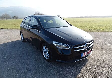 Mercedes-Benz B 180 TAXI Klima Tempomat Kamera PDC eFH Sitzhzg