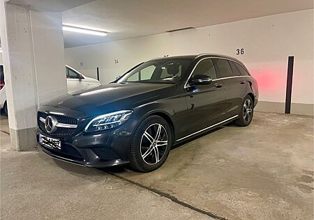 Mercedes-Benz C 220 d T Avantgard/Pano/Dist.+/Comand/Navi/LED
