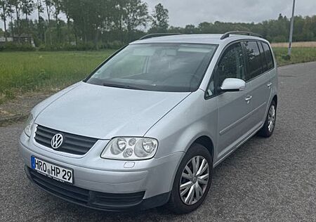 VW Touran Volkswagen 1.9 TDI 74kW Highline Highline