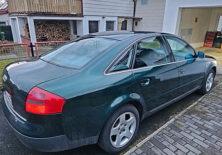 Audi A6 2.4 -