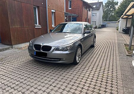 BMW 530xd Automatik / Klima / Sitzheizung / Navi