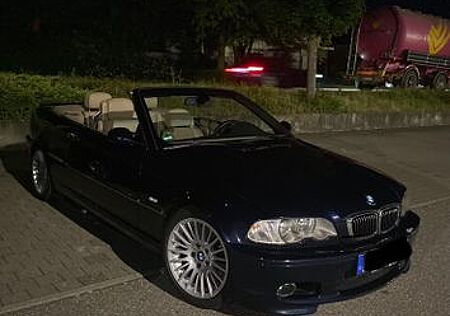 BMW 330Ci -