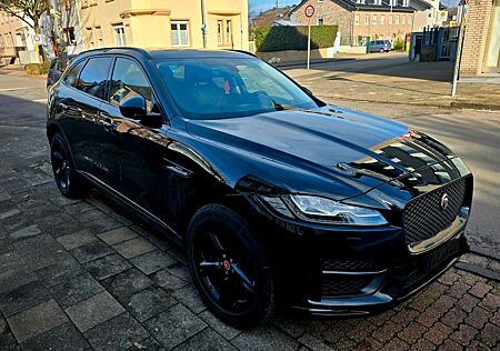 Jaguar F-Pace 20d AWD Automatik TÜV Neu