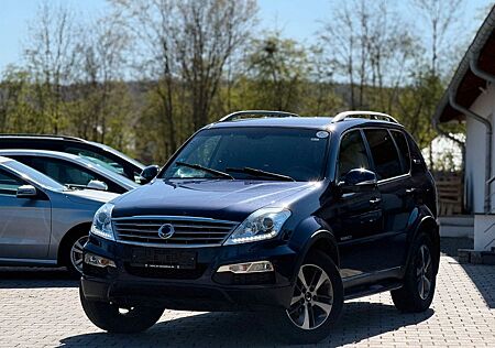 SsangYong Rexton Executive 4WD 7 Sitzer 1H AHK SHZ PDC TMP