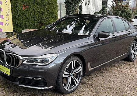 BMW 750i xDrive*SD*Hed-Up*Komfortsitze*Kamera*MwSt.*
