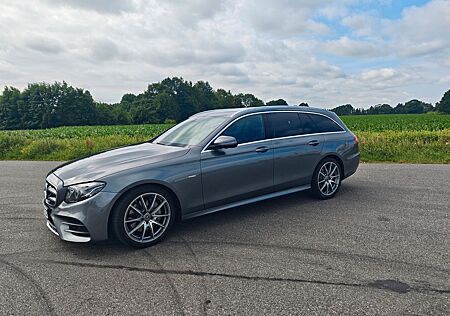 Mercedes-Benz E 220 d T Autom 9G Sportstyle AMG Styling