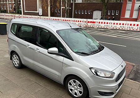 Ford Tourneo Courier TDCI /Navi/Klimaut/Euro6/1.HD