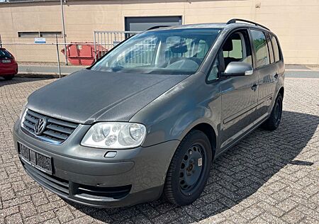 VW Touran Volkswagen Trendline 1.6+Klimaautomatik +Alus
