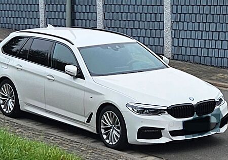 BMW 520d Touring A M Sport, LED, HeadUp, AHK