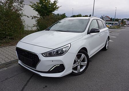 Hyundai i30 gebraucht kaufen Hyundai i30 cw Passion - Euro6 - Scheckheftgepflegt