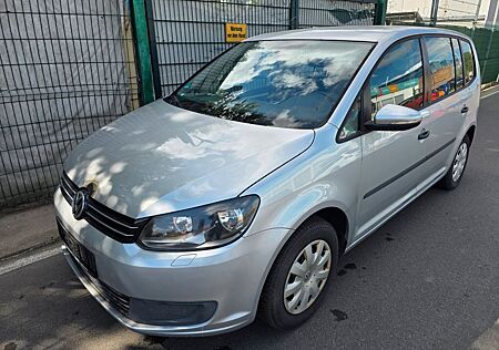 VW Touran Volkswagen 1.6 TDI Anhängerkupplung