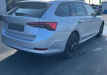 Skoda Octavia 2.0 TDI DSG COMBI AMBITION
