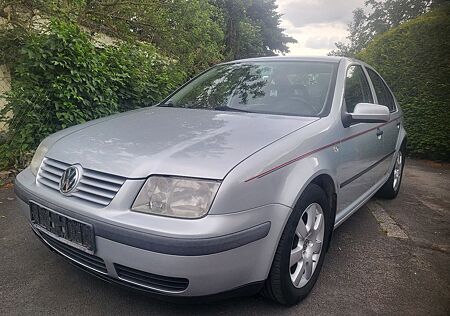 VW Bora Volkswagen 2.0 Edition