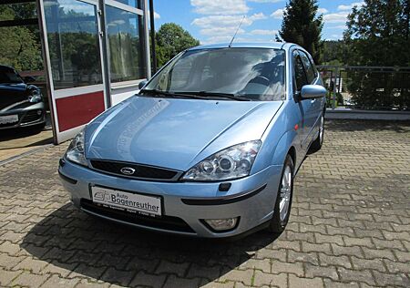 Ford Focus 2,0 Viva X +Leder+Xenon+wenig km