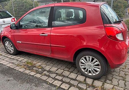 Renault Clio Dynamique 1.2 16V 75 Dynamique