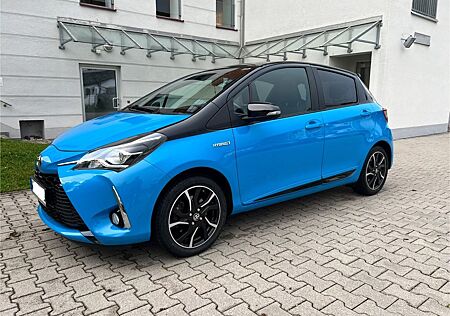 Toyota Yaris Hybrid Splash AUT NAVI KAMERA PANO TÜV6/27