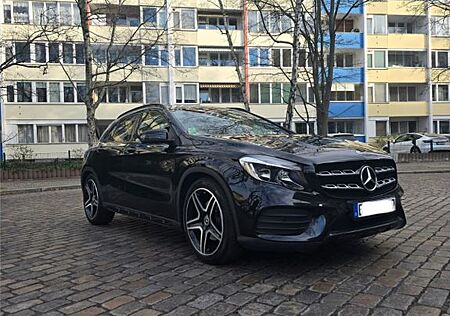 Mercedes-Benz GLA 250 AMG Line