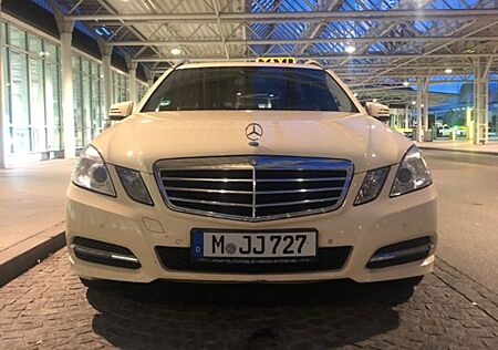 Mercedes-Benz E 300 CDI T BlueEFFICIENCY AVANTGARDE AVANTGARDE
