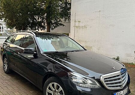 Mercedes-Benz E 200 BlueTEC T -
