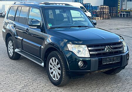 Mitsubishi Pajero 3.2D-4WD-7Sitzer-Autom-Leder-Navi-Kamera