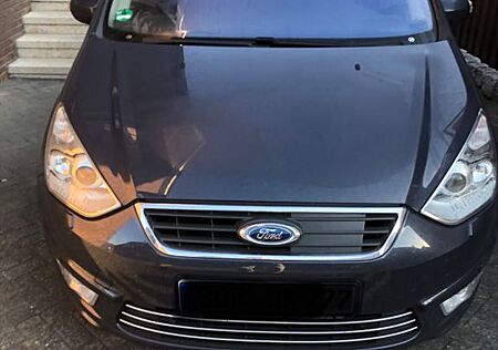 Ford Galaxy 2,2 TDCi 147kW DPF Titanium Autom. Ti...