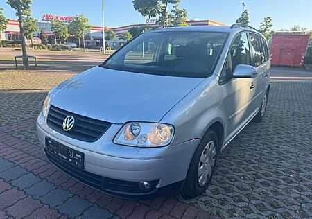 VW Touran Volkswagen Conceptline TÜV bis 01/2027