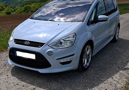 Ford S-Max 2,0 EcoBoost 149kW Titanium S PowerShi...