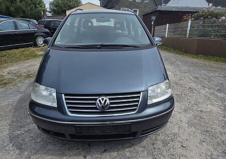 VW Sharan Volkswagen Trendline//Automatik//7-Sitzer// Tüv Neu