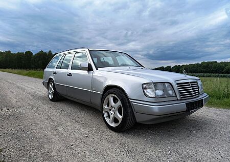 Mercedes-Benz E 320 W124 E320 T Sportline, 5Gang Automatik, TÜV 2026